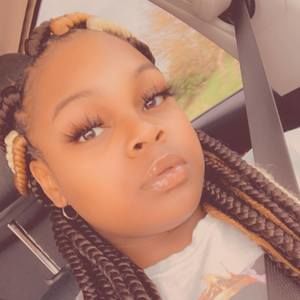 Meet your Posher, Amari